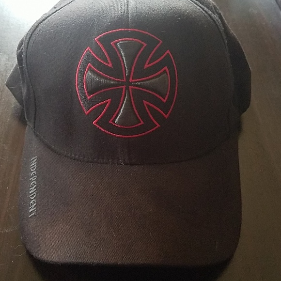 Independent Other - Independent Black & Red S/M Hat